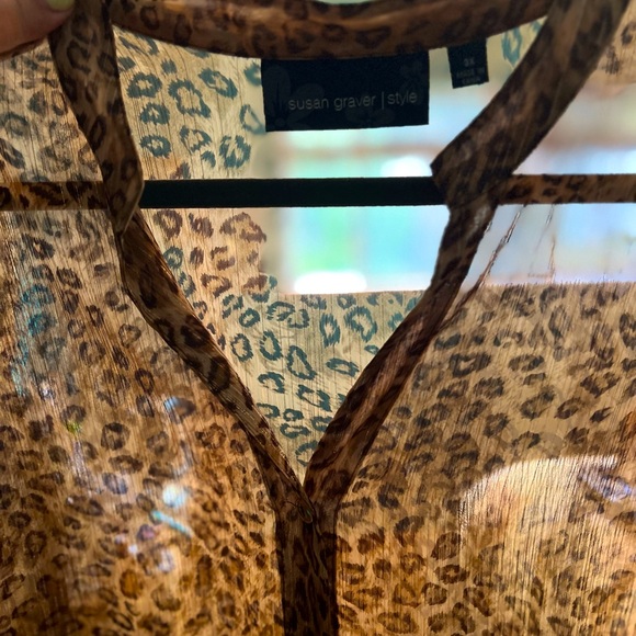 Susan Graver Sheer Leopard Print Button Down top with Lurex pinstripes. Size 3X - Picture 2 of 5